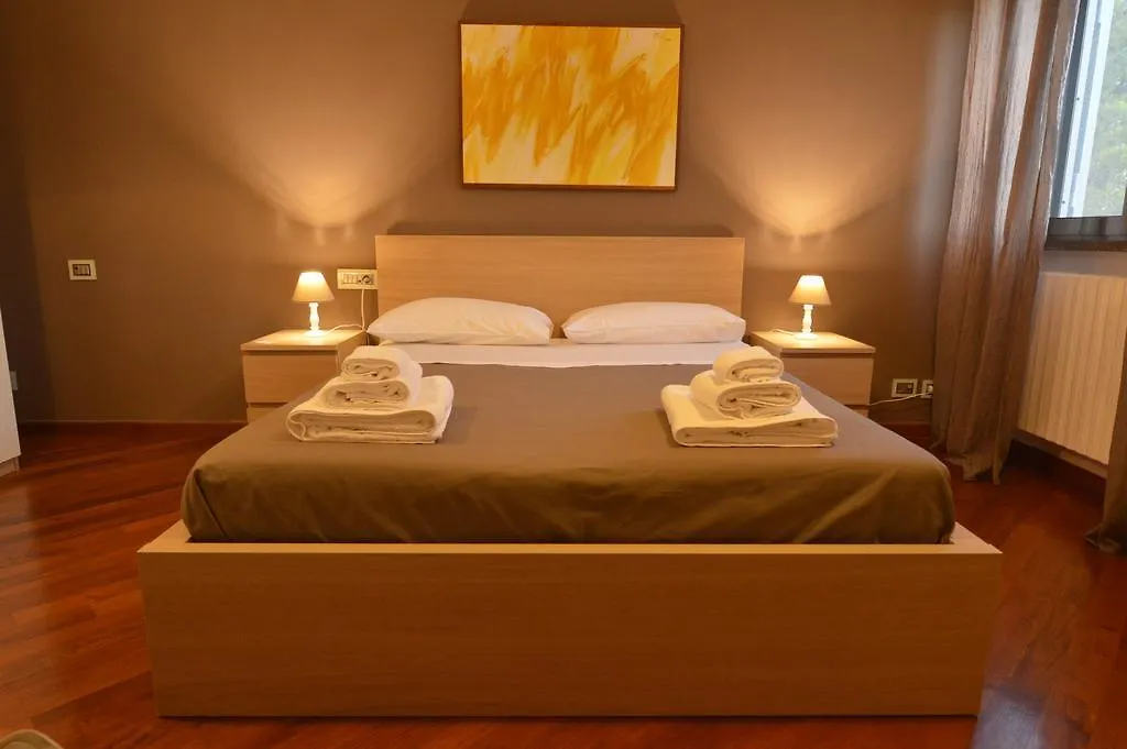 Bed And Breakfast La Villa Ambienti Sanificati Con Generatore Di Ozono-1